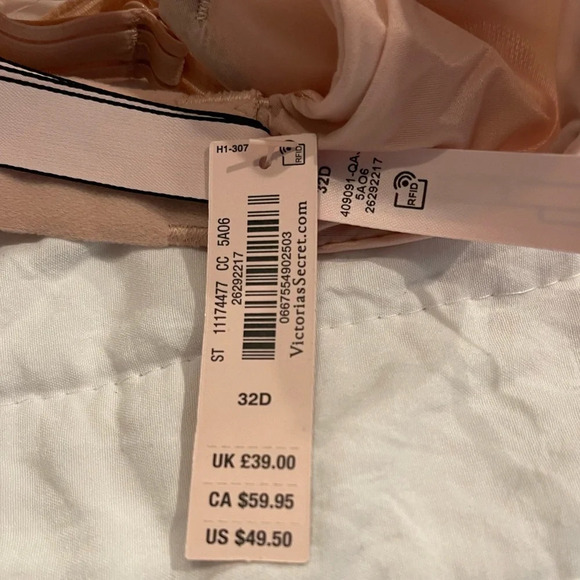 NWT Victoria’s Secret Angelight Lightly Lined Wireless Bra - Picture 6 of 11